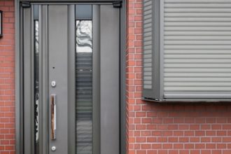 Volets roulants, battants ou coulissants : comment choisir pour sa rénovation ?